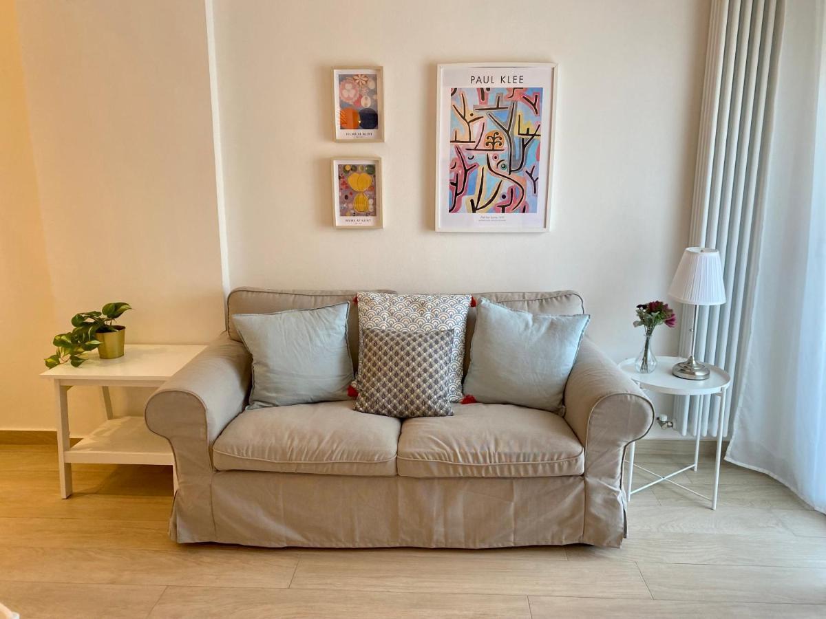 Modern City Apartment Modena Esterno foto